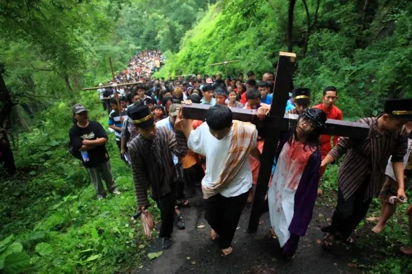 Via Dolorosa in Indonesia